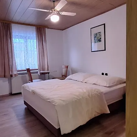 Hotel Sharma's