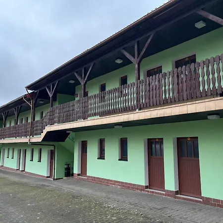 Hotell Sharma's Ilmenau